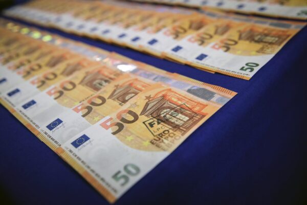 Euros3 Euro Banknotes